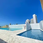 Apartamento 2 Cuartos 2 Banos Excelente Ubicacion