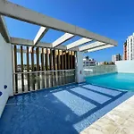 Apartamento 2 Cuartos 2 Banos Excelente Ubicacion