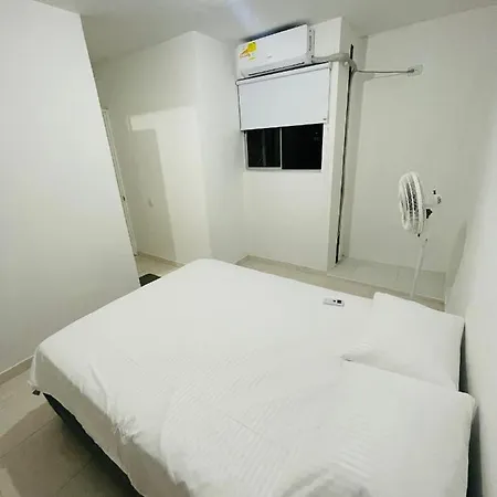 Apartamento 2 Cuartos 2 Banos Excelente Ubicacion Apartment *